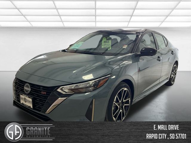 2025 Nissan Sentra SR's photo