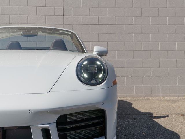 2025 Porsche 911 photo 11