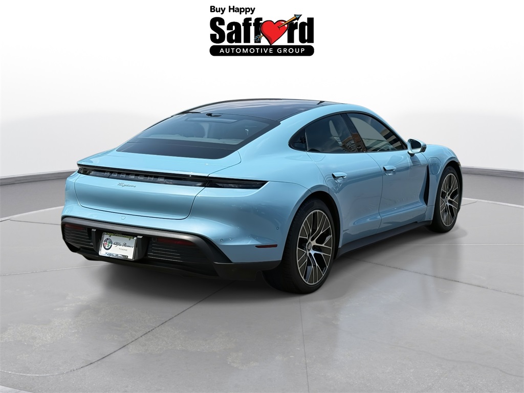 2022 Porsche Taycan Base photo 10