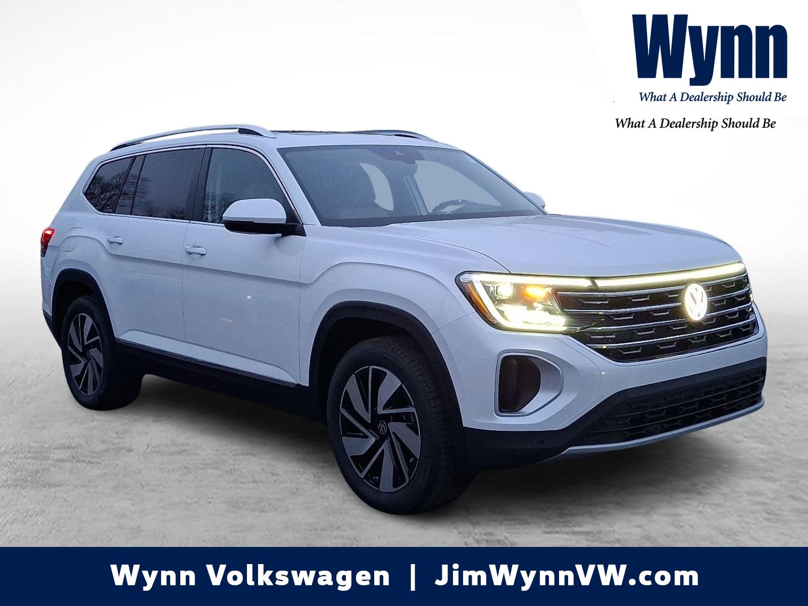 2026 Volkswagen Atlas SEL's photo