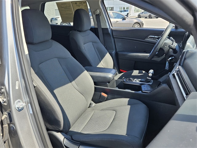 2023 Kia Sportage LX photo 15