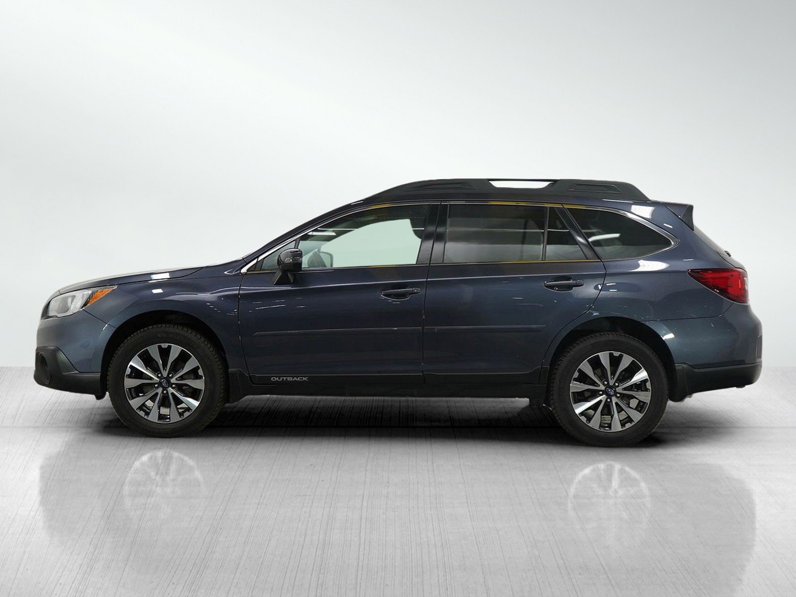 Used 2017 Subaru Outback Limited with VIN 4S4BSANC4H3376170 for sale in Burnsville, Minnesota