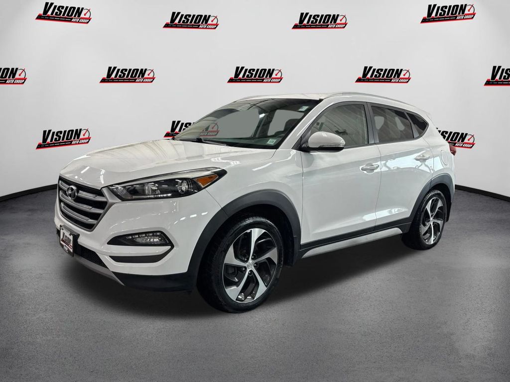 2017 Hyundai Tucson Sport's photo