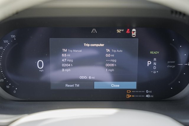 2026 Volvo XC60 Hybrid T8 photo 36
