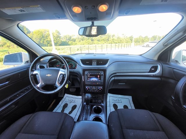 2017 Chevrolet Traverse 2LT photo 15