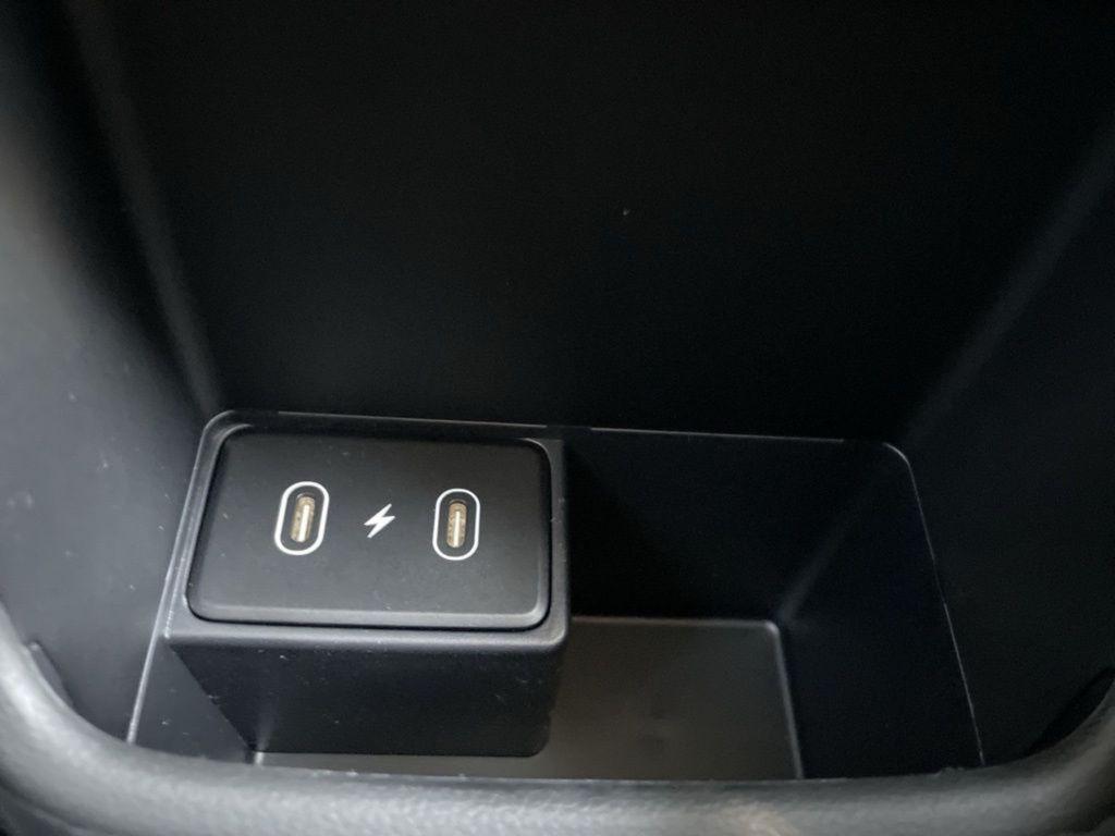 2024 Hyundai Kona SEL photo 17