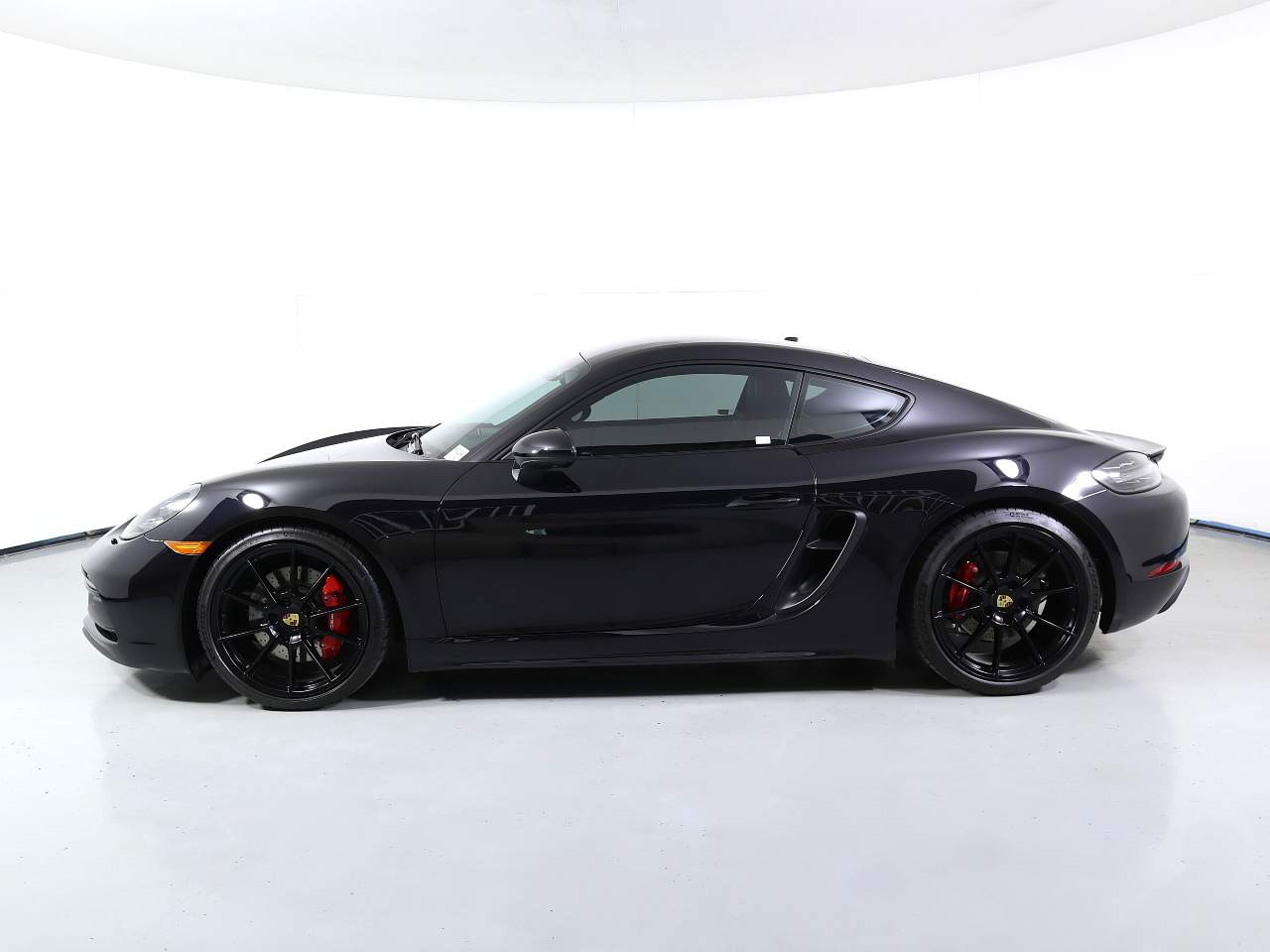 2024 Porsche Cayman GTS 4.0 photo 2