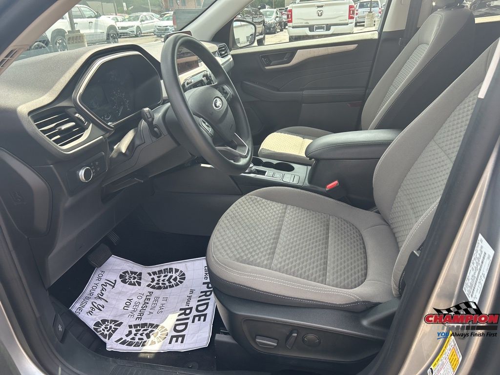 2022 Ford Escape SE photo 11