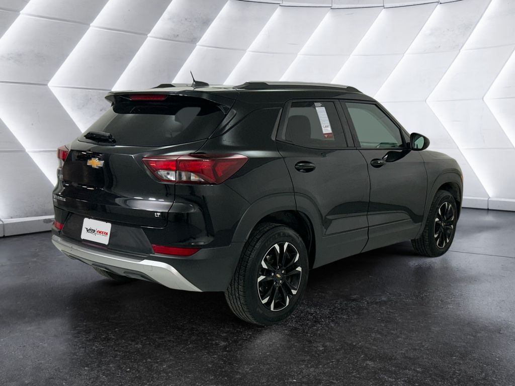 2023 Chevrolet Trailblazer LT photo 3