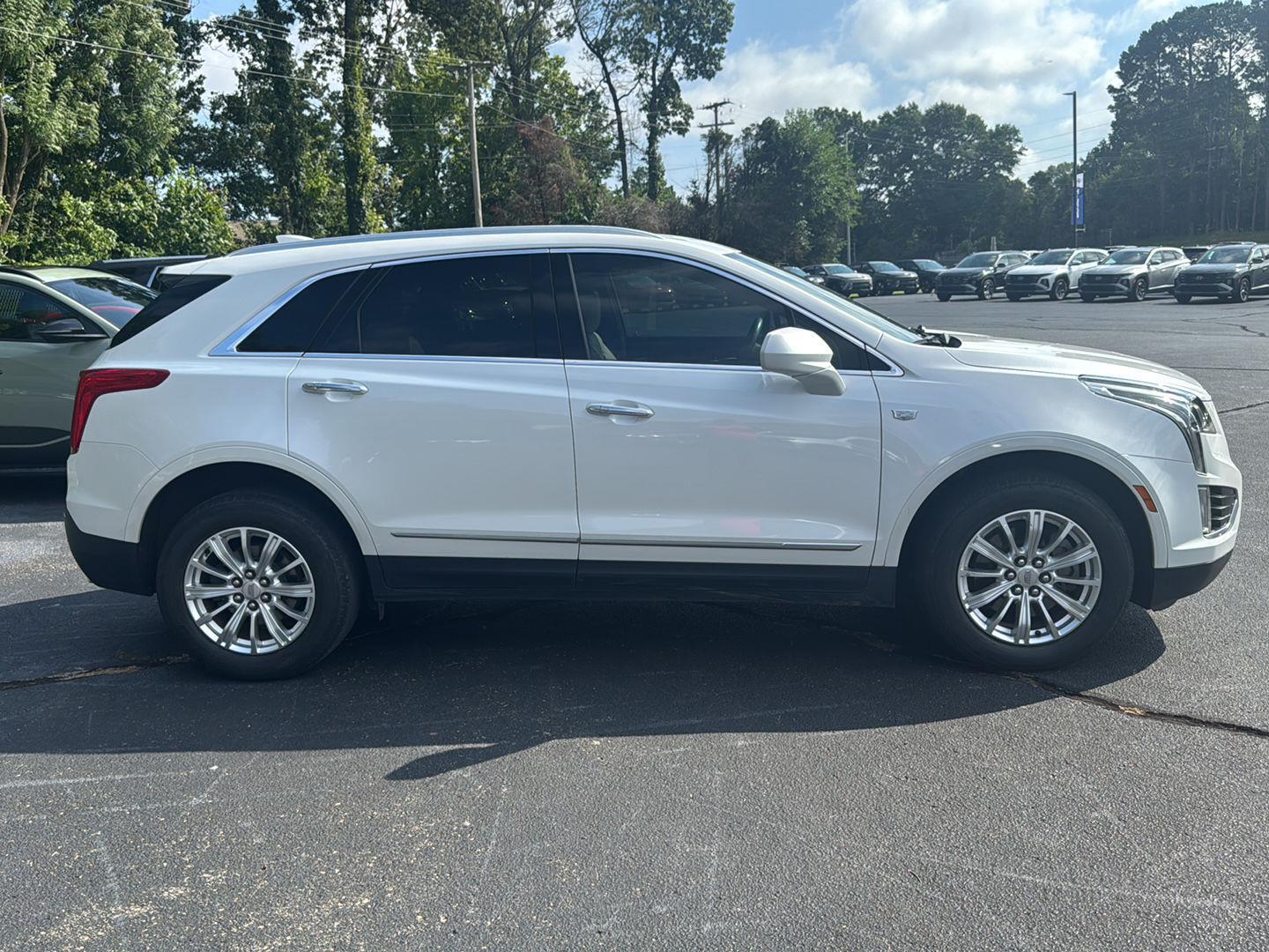 Used 2017 Cadillac XT5 Base with VIN 1GYKNARSXHZ108566 for sale in Jackson, TN