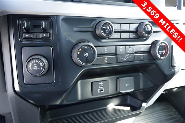 2023 Ford F-250 photo 17