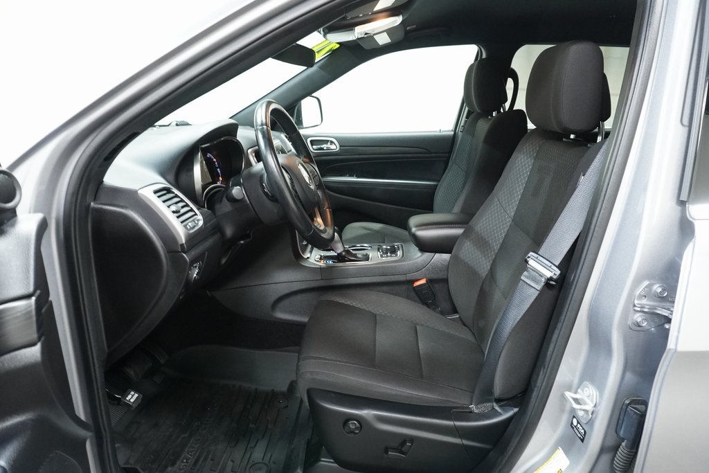 2021 Jeep Grand Cherokee Laredo E photo 9