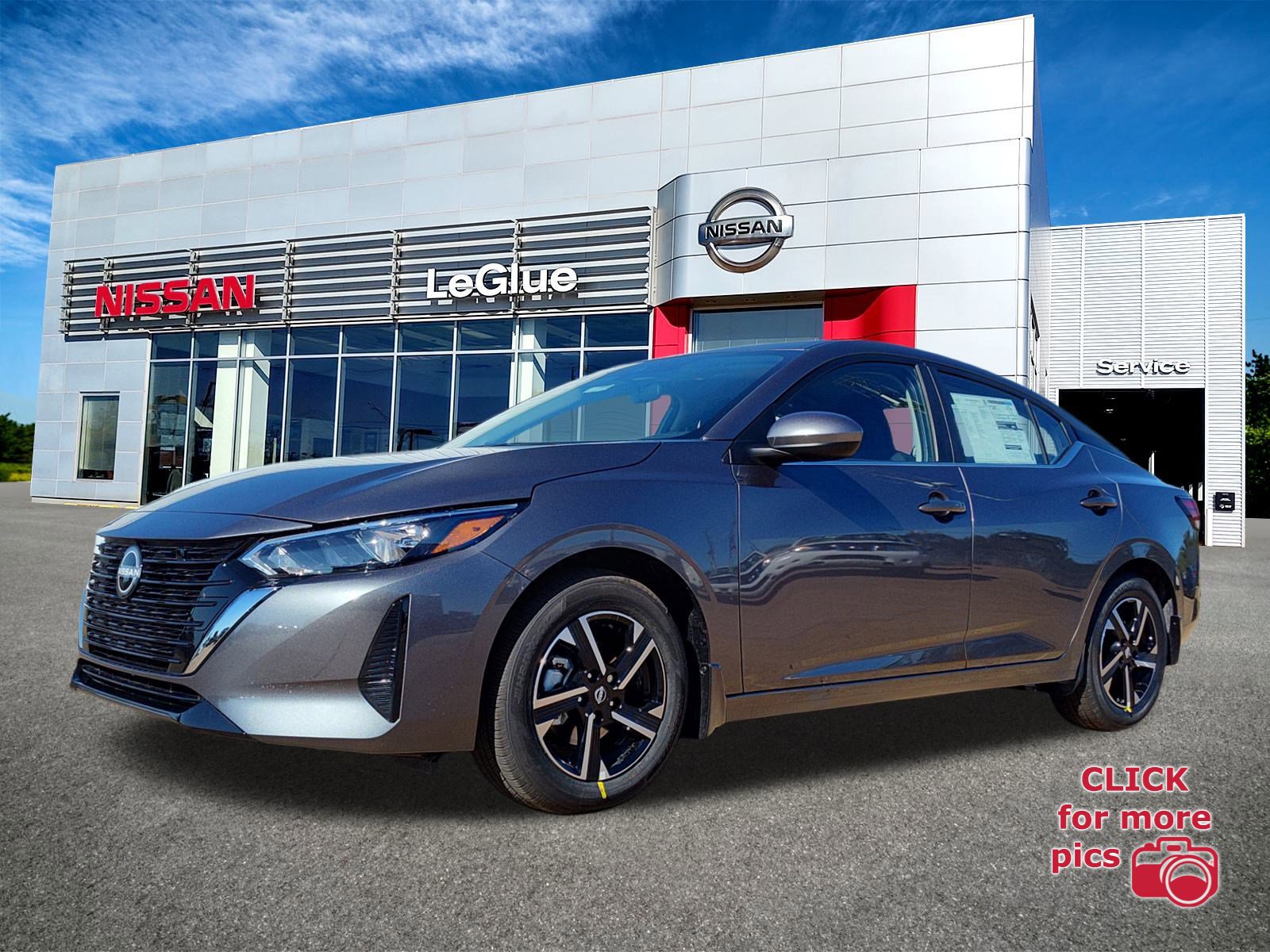 2025 Nissan Sentra SV's photo