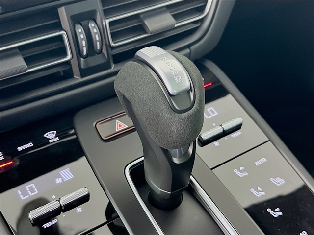 2026 Porsche Macan GTS photo 15