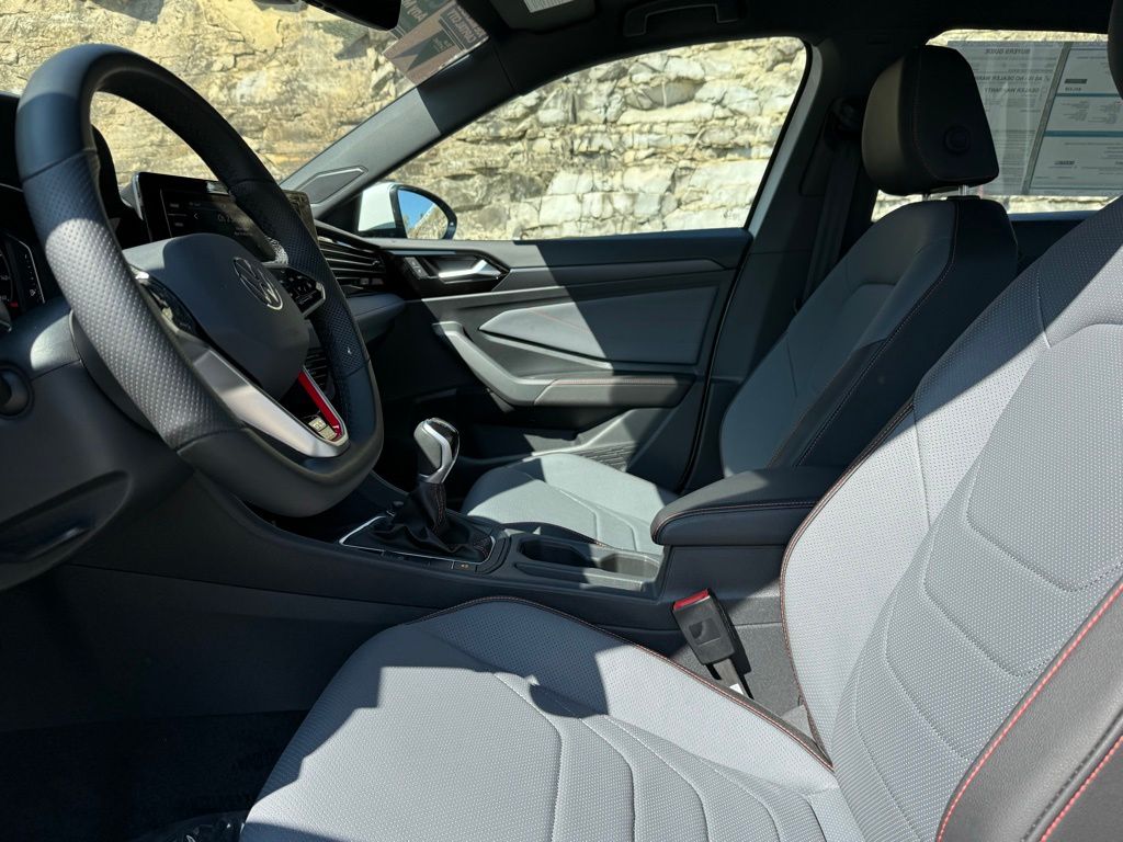2025 Volkswagen Jetta GLI 2.0T Autobahn photo 19