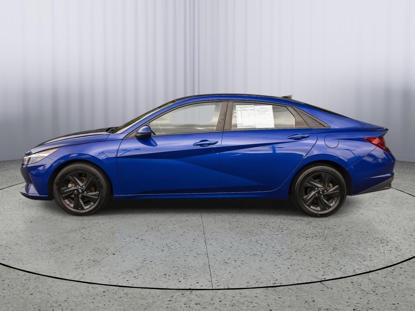 2021 Hyundai Elantra SEL photo 17