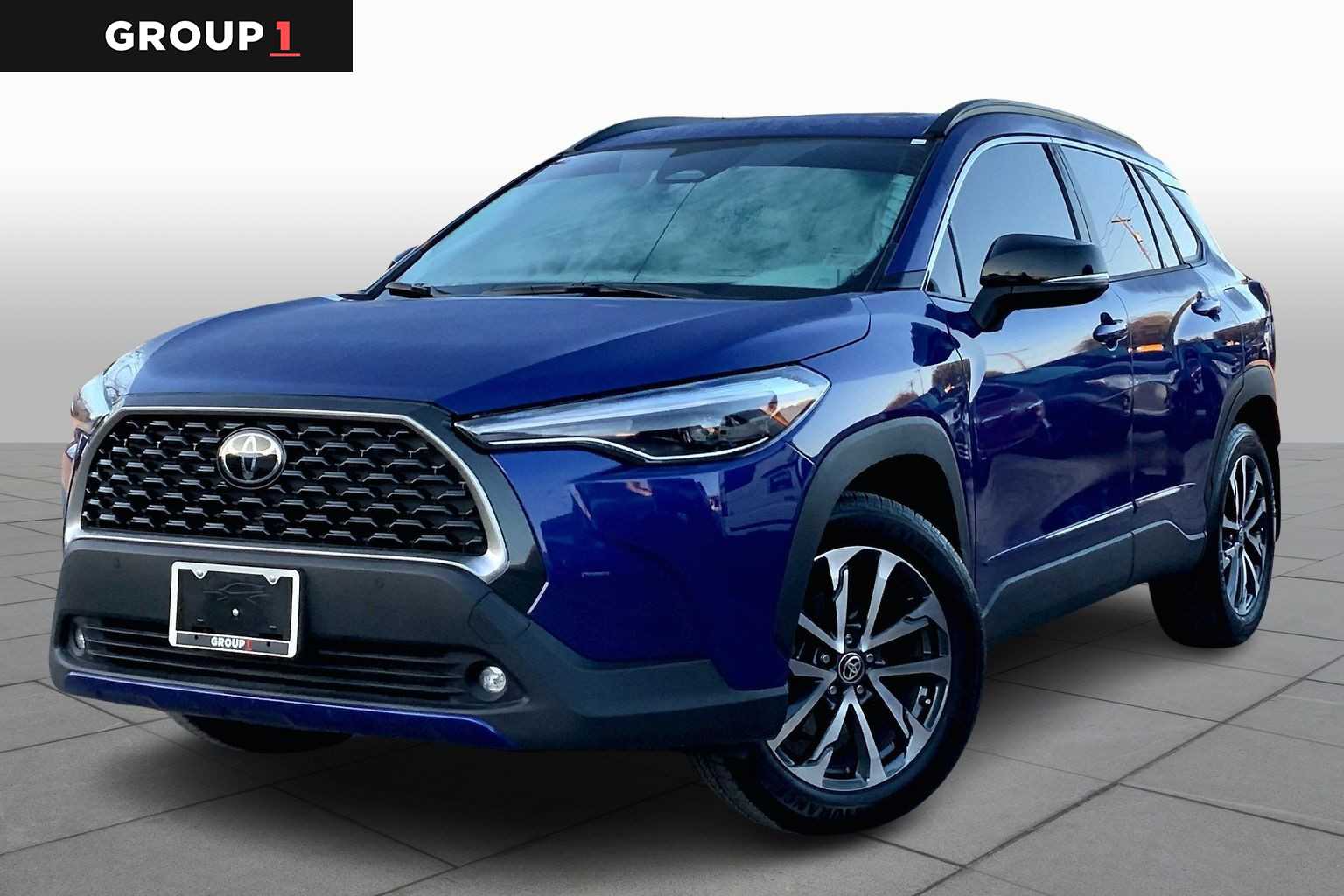 2025 Toyota Corolla Cross XLE's photo