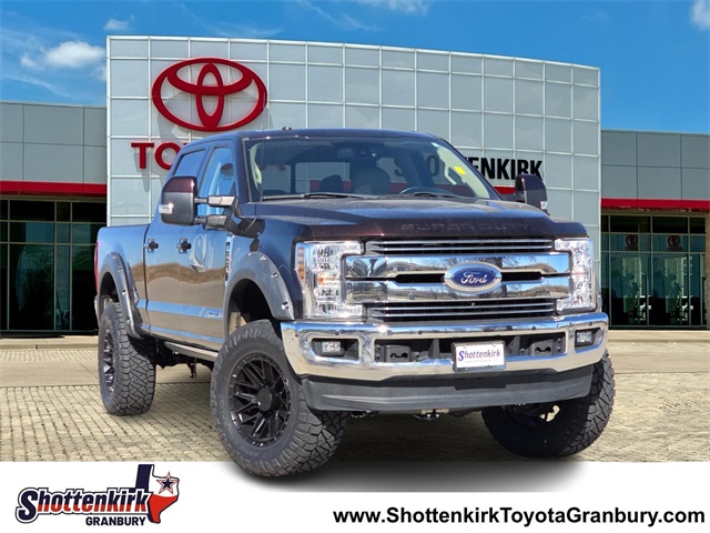 2018 Ford F-250 Super Duty Lariat's photo