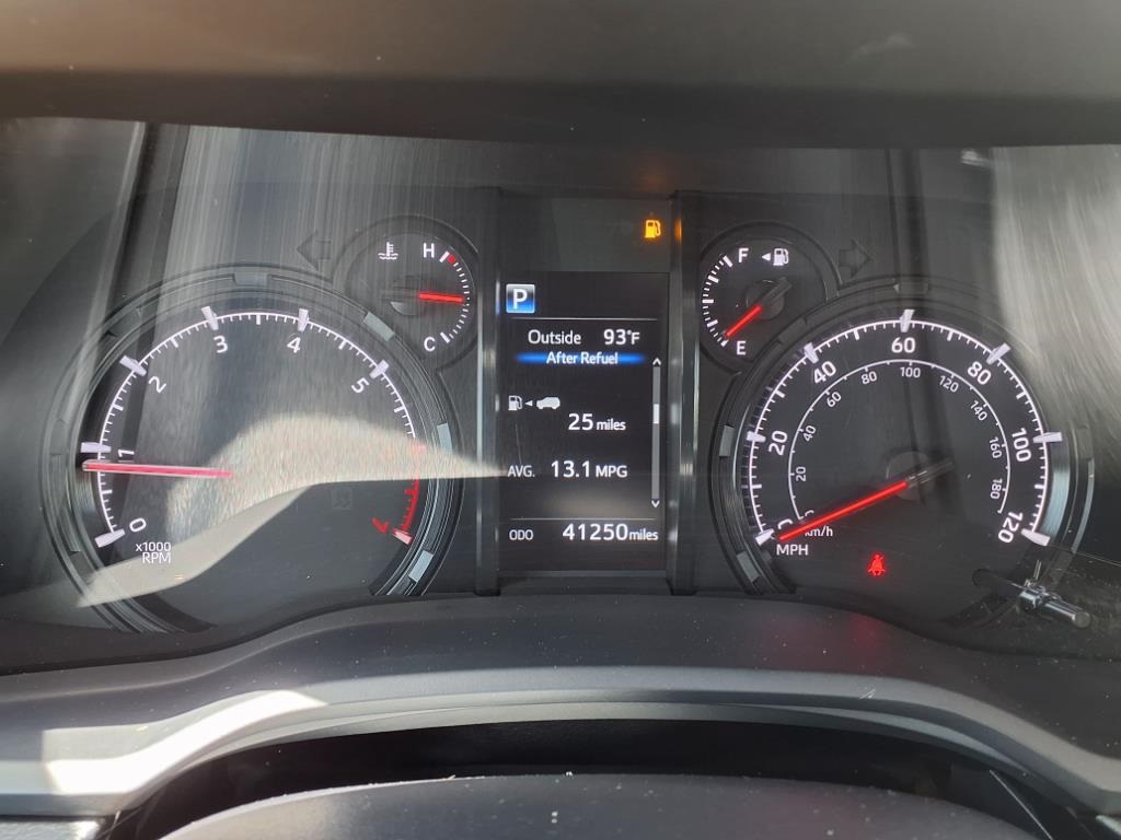 2022 Toyota 4Runner SR5 Premium photo 2