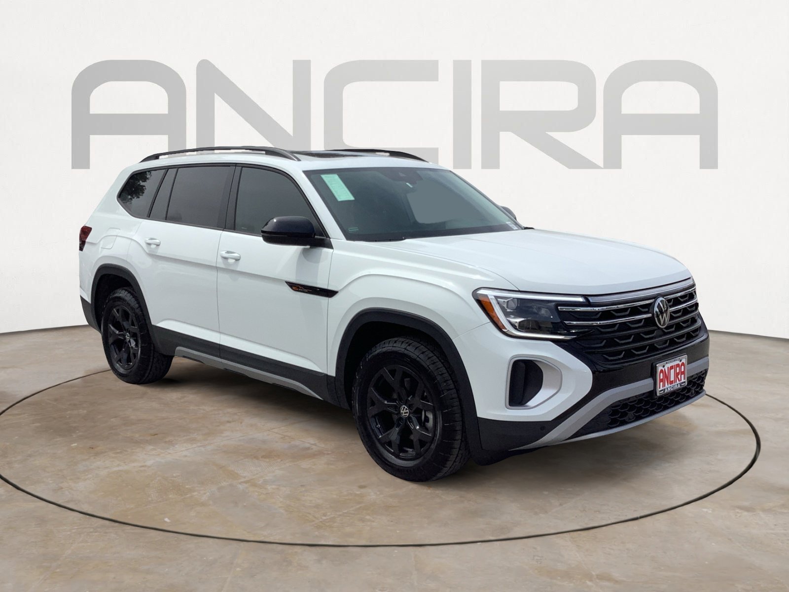 2025 Volkswagen Atlas Peak Edition SE photo 2