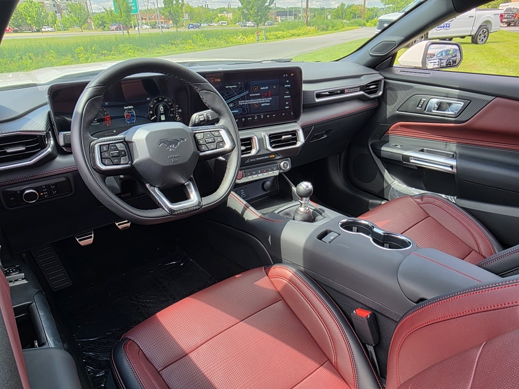 2025 Ford Mustang GT Premium photo 4