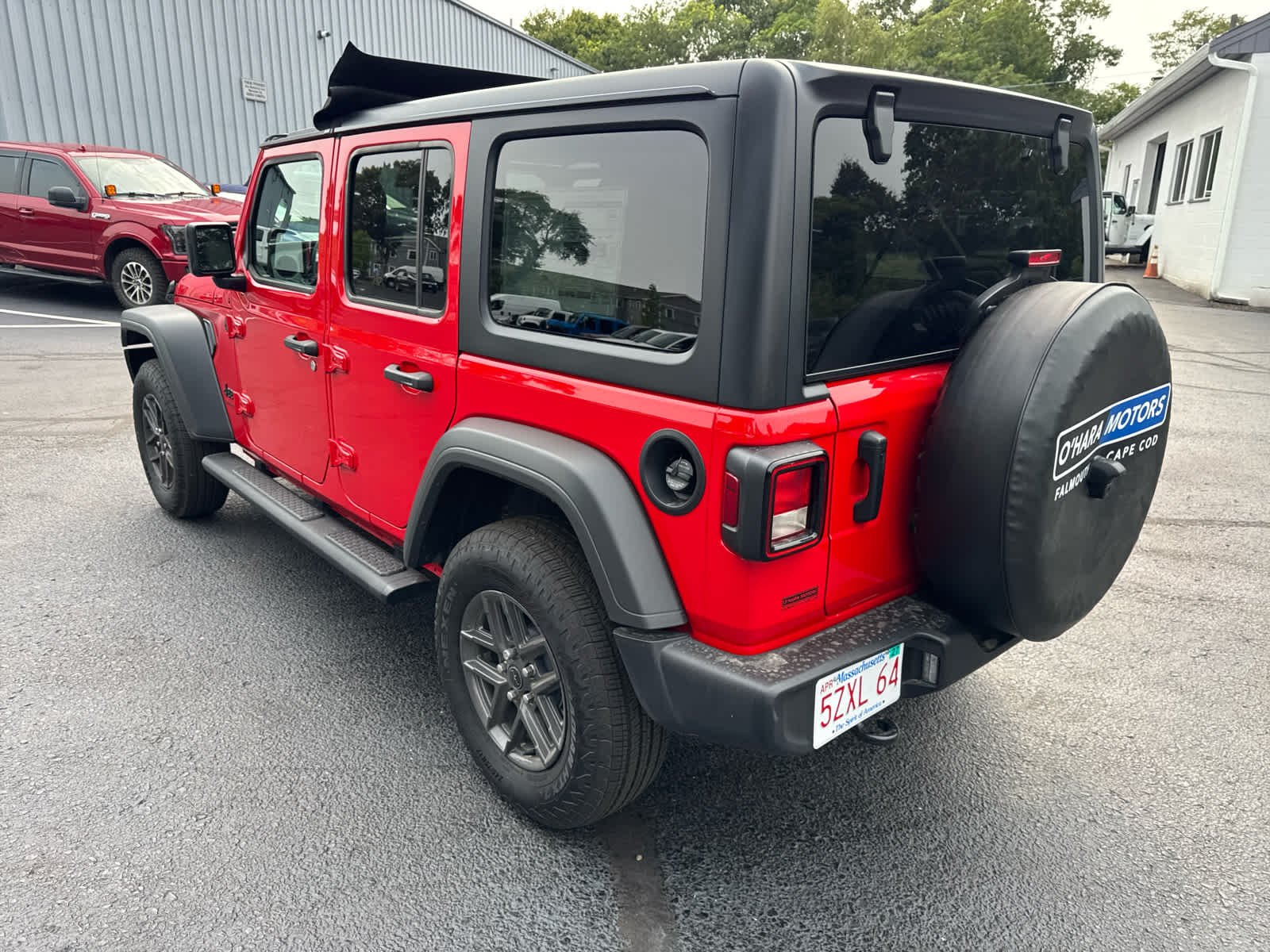 2025 Jeep Wrangler Sport S photo 5