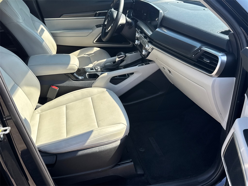 2024 Kia Telluride S photo 11