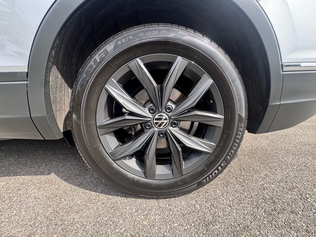 2024 Volkswagen Tiguan SE Wolfsburg Edition photo 12