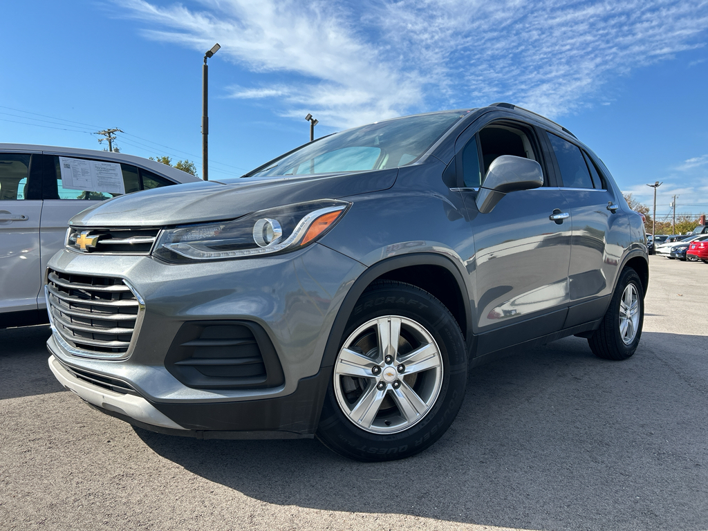 Used 2019 Chevrolet Trax LT with VIN KL7CJLSB0KB928745 for sale in Radcliff, KY