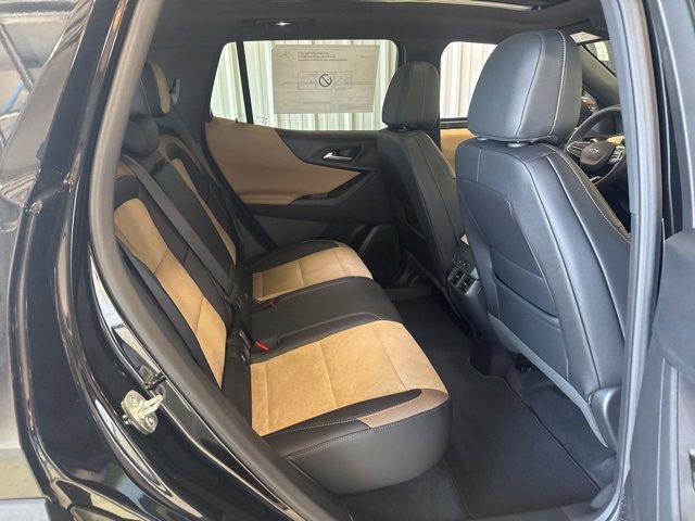 2026 Chevrolet Equinox ACTIV photo 7