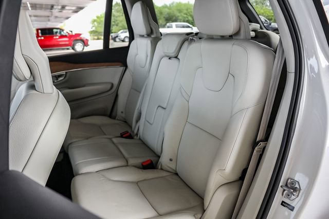 2021 Volvo XC90 Momentum photo 27