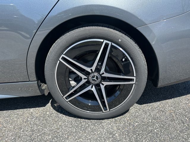 2024 Mercedes Benz C 300 4MATIC photo 10