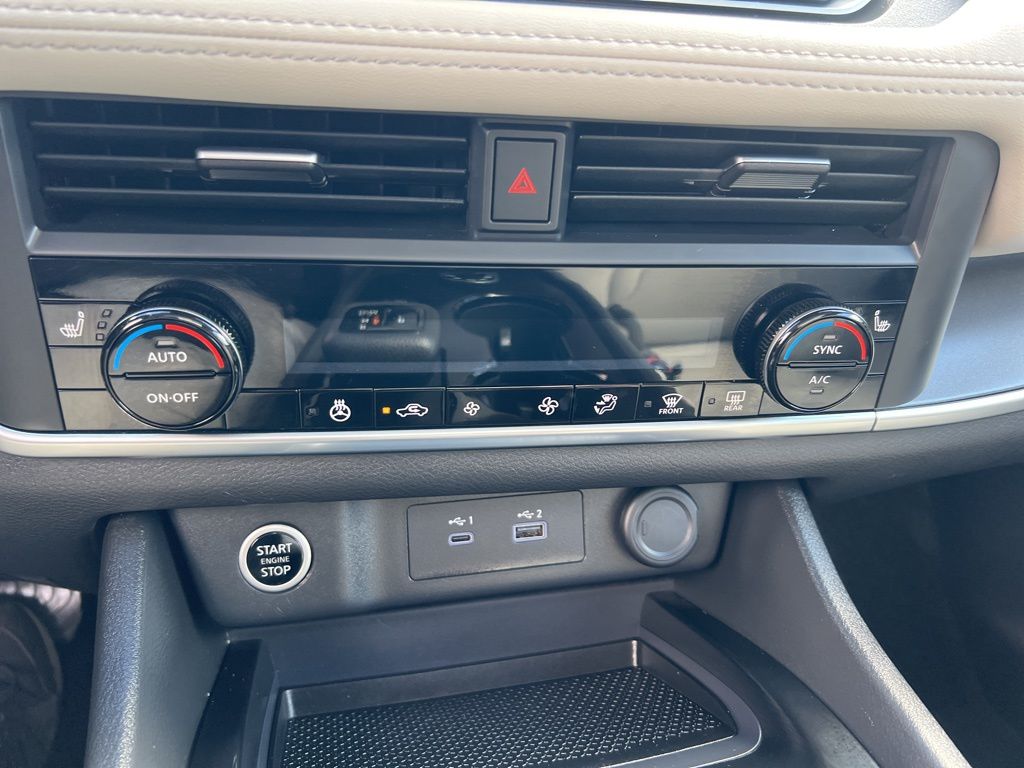 2023 Nissan Rogue SV photo 52