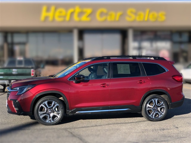 2024 Subaru Ascent Limited's photo