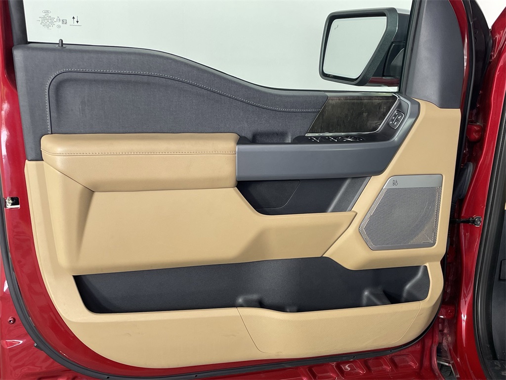 2023 Ford F-150 Lariat photo 18