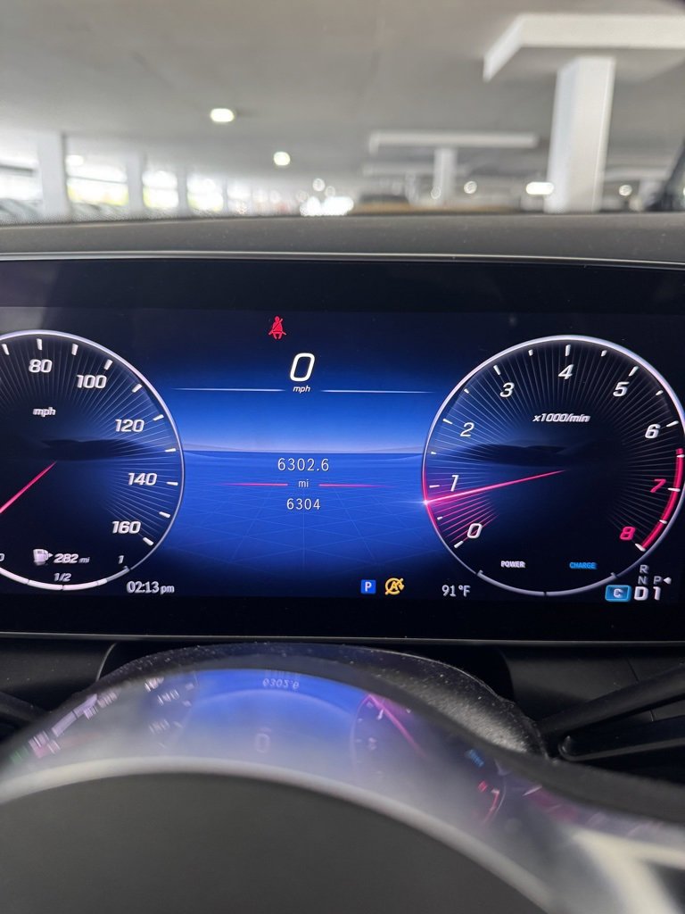 2024 Mercedes Benz GLC 300 photo 4