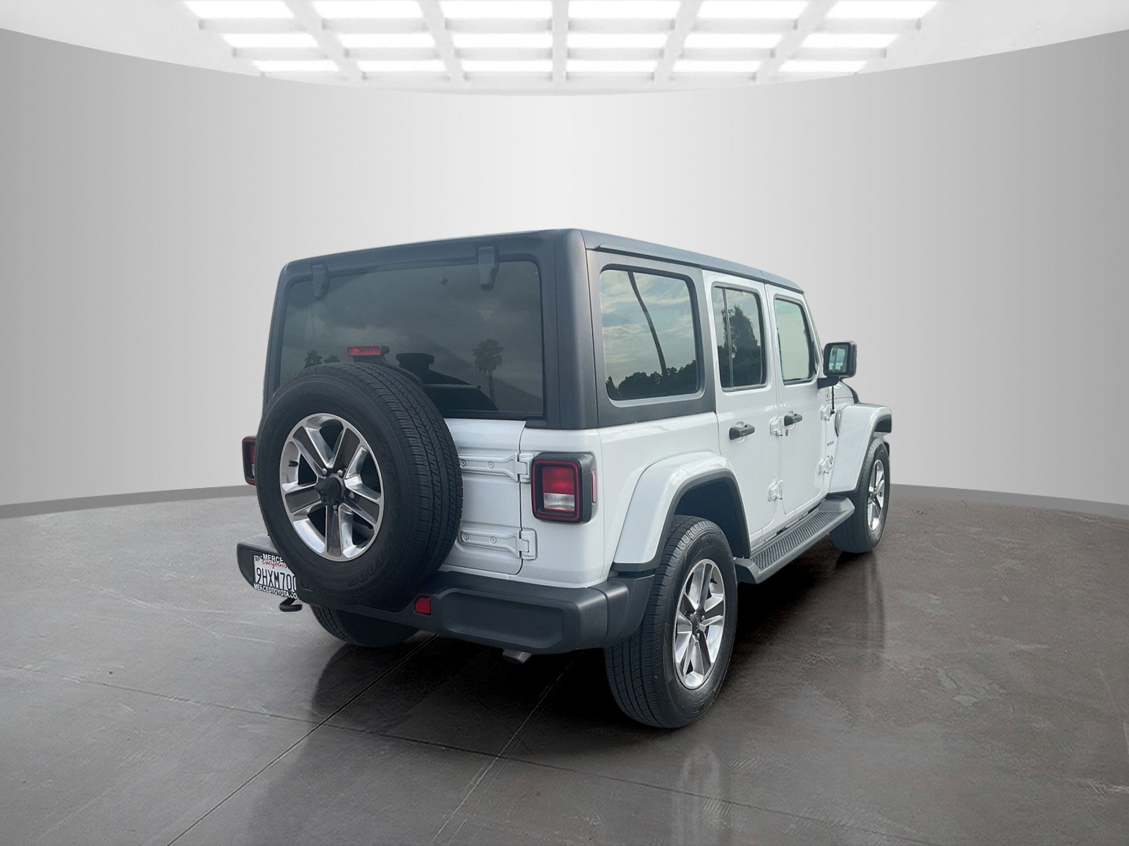 2020 Jeep Wrangler Unlimited Sahara photo 3