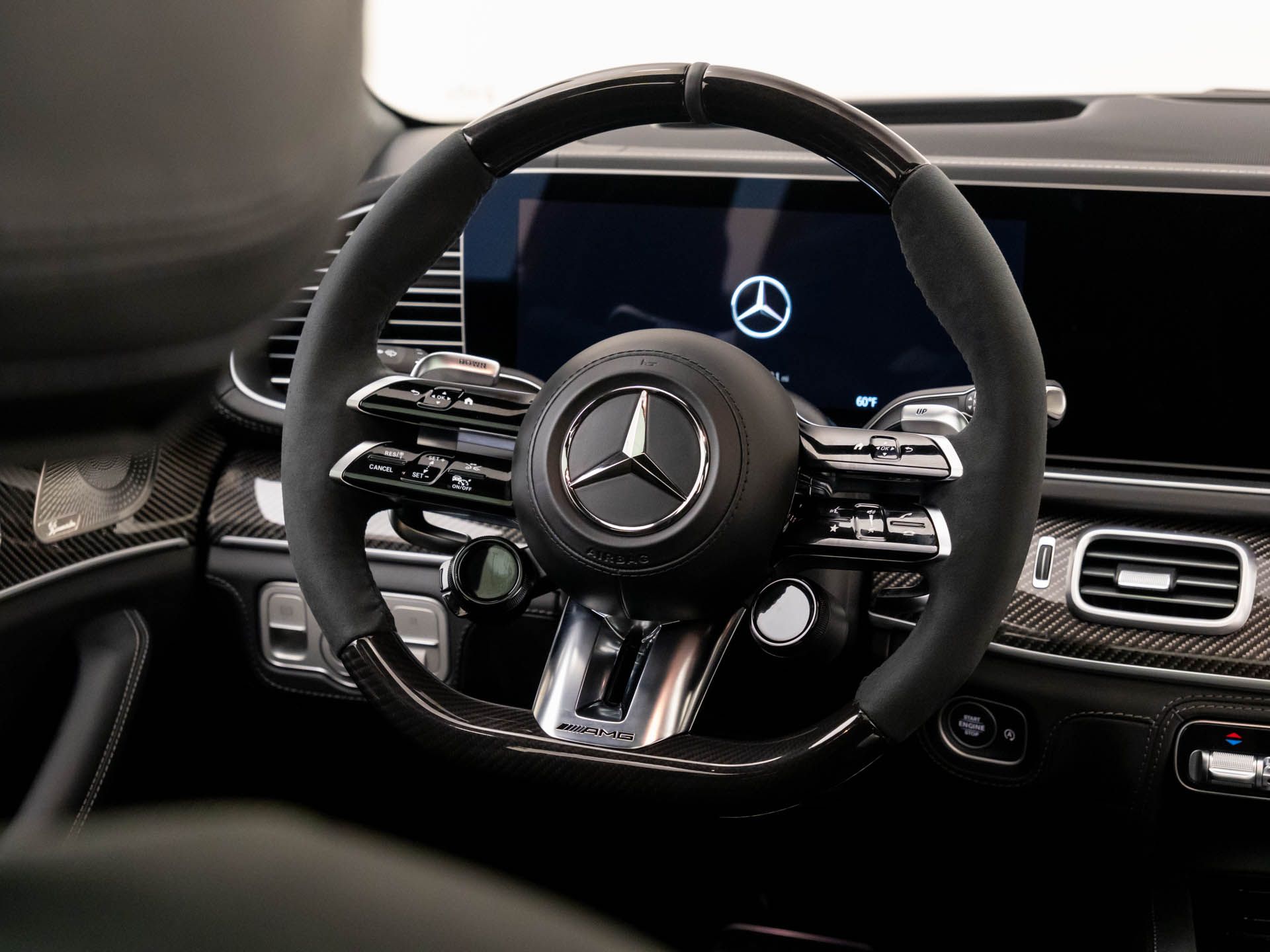 2025 Mercedes Benz GLS 63 AMG 4MATIC photo 6