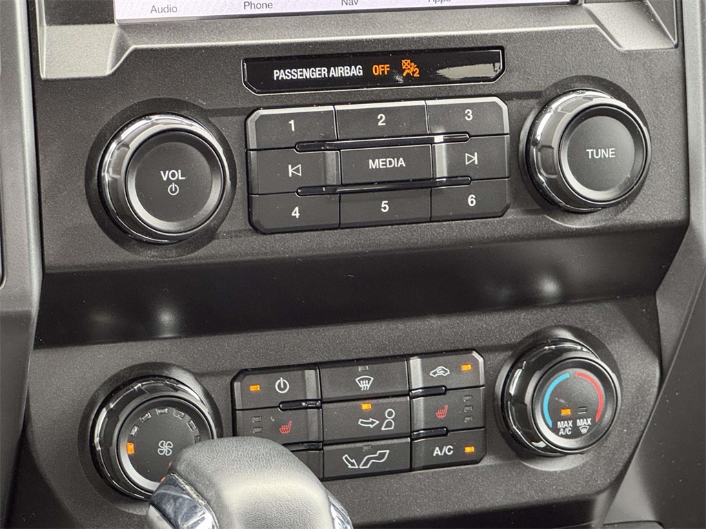 2019 Ford F-150 XLT photo 18
