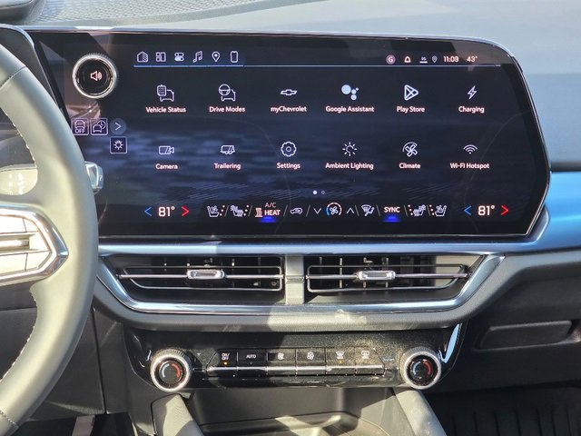 2026 Chevrolet Equinox EV 1LT photo 3