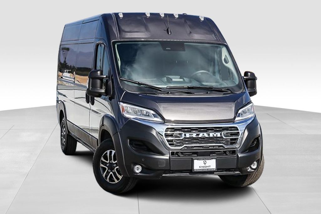 2025 Ram ProMaster 3500 Cargo Van photo 2