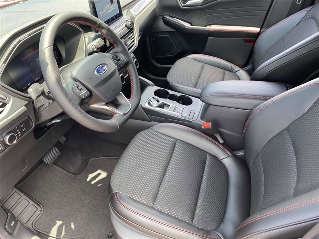 2025 Ford Escape Hybrid ST-Line photo 9