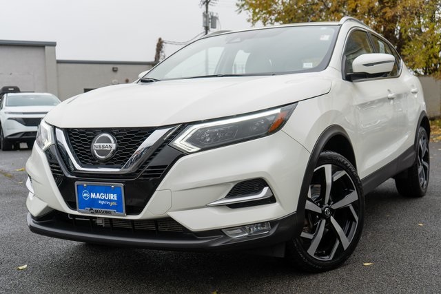 2022 Nissan Rogue Sport SL's photo