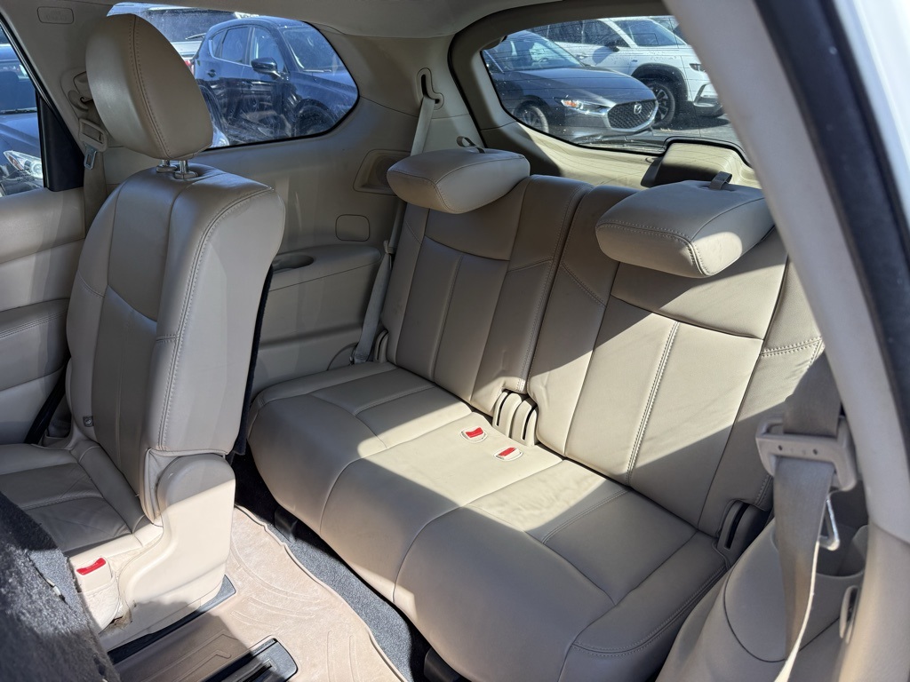 2017 Nissan Pathfinder SL photo 7