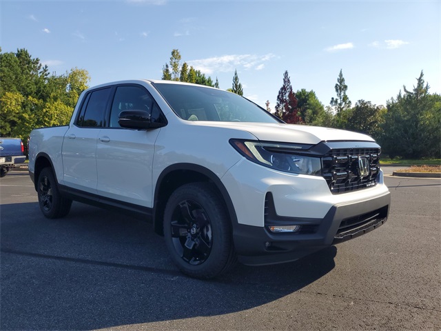 2025 Honda Ridgeline Black Edition photo 2