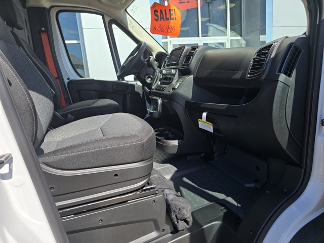 2025 Ram ProMaster 2500 photo 10