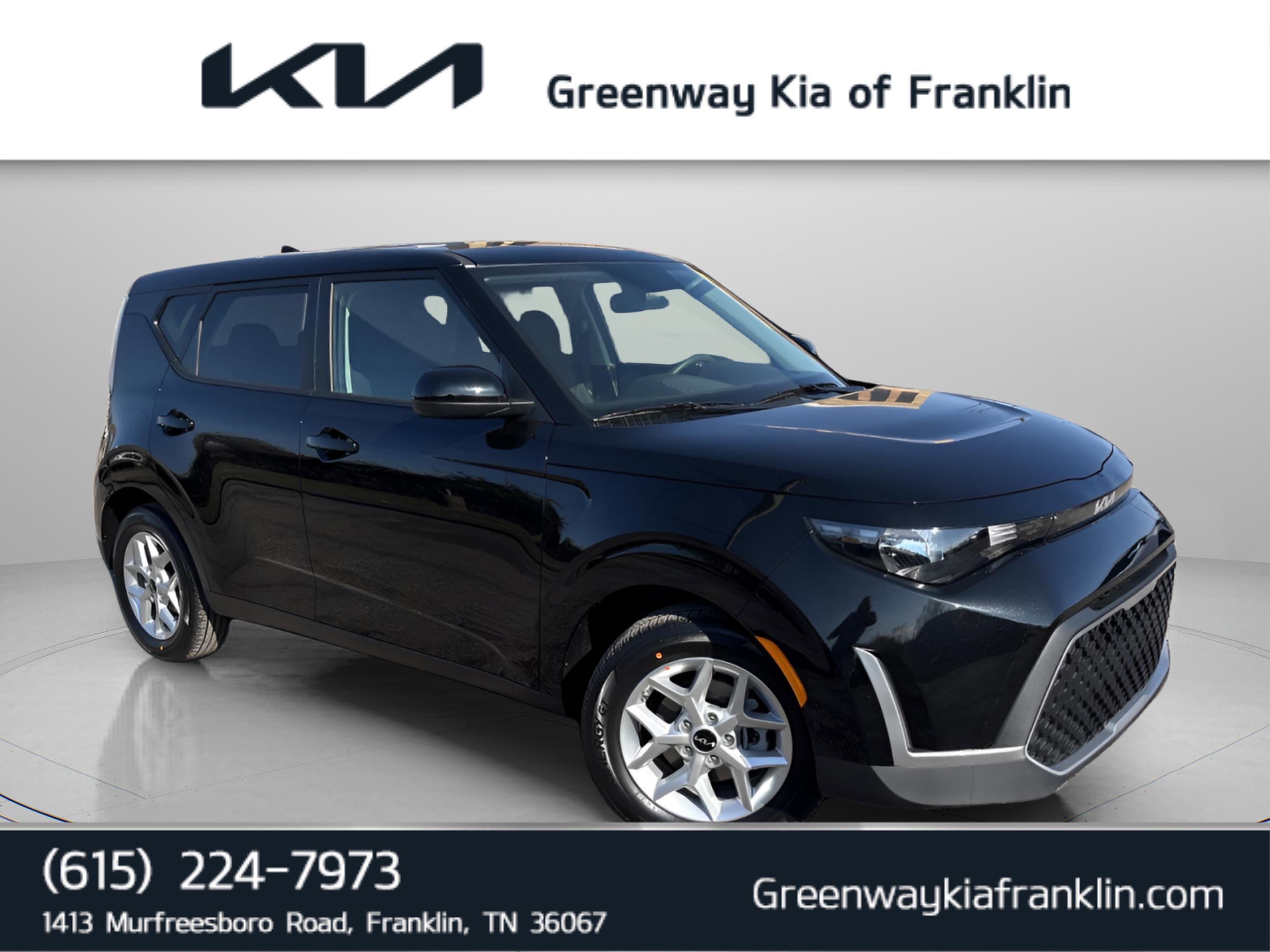 2025 Kia Soul LX's photo