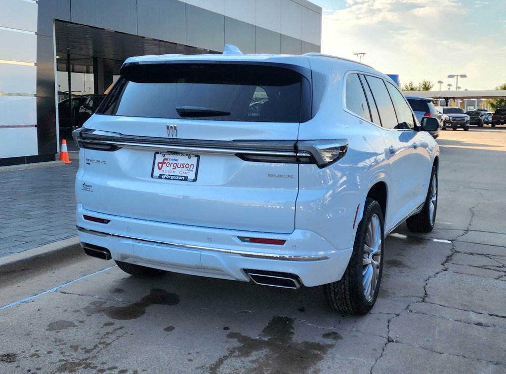 2026 Buick Enclave Avenir photo 4