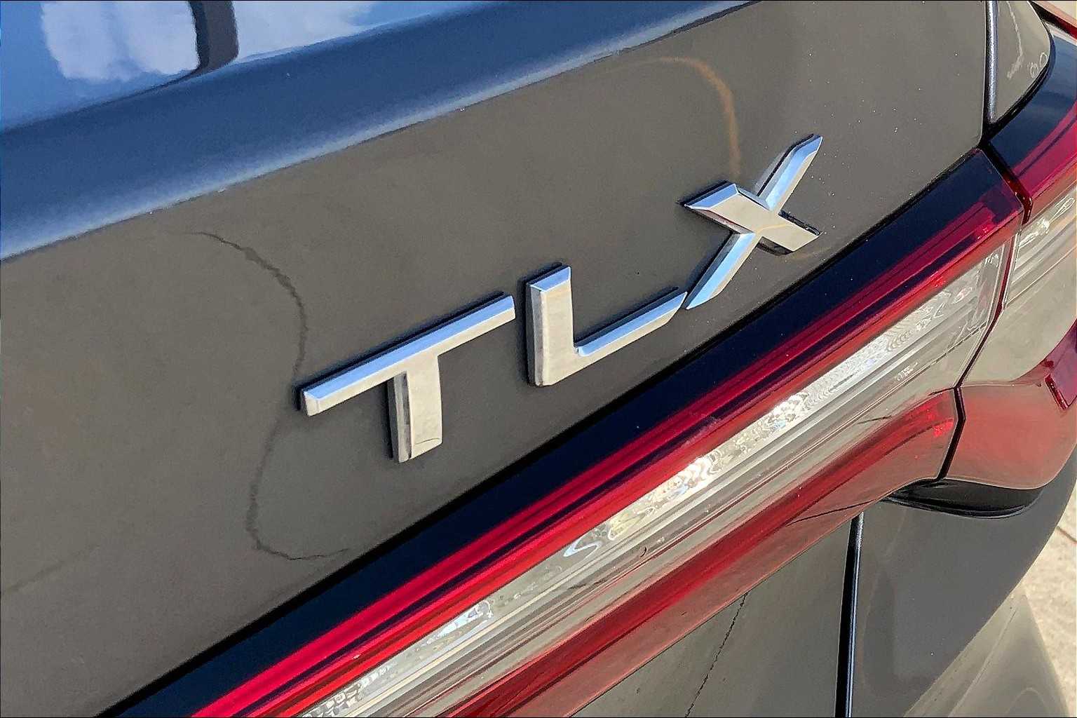 2023 Acura TLX photo 9
