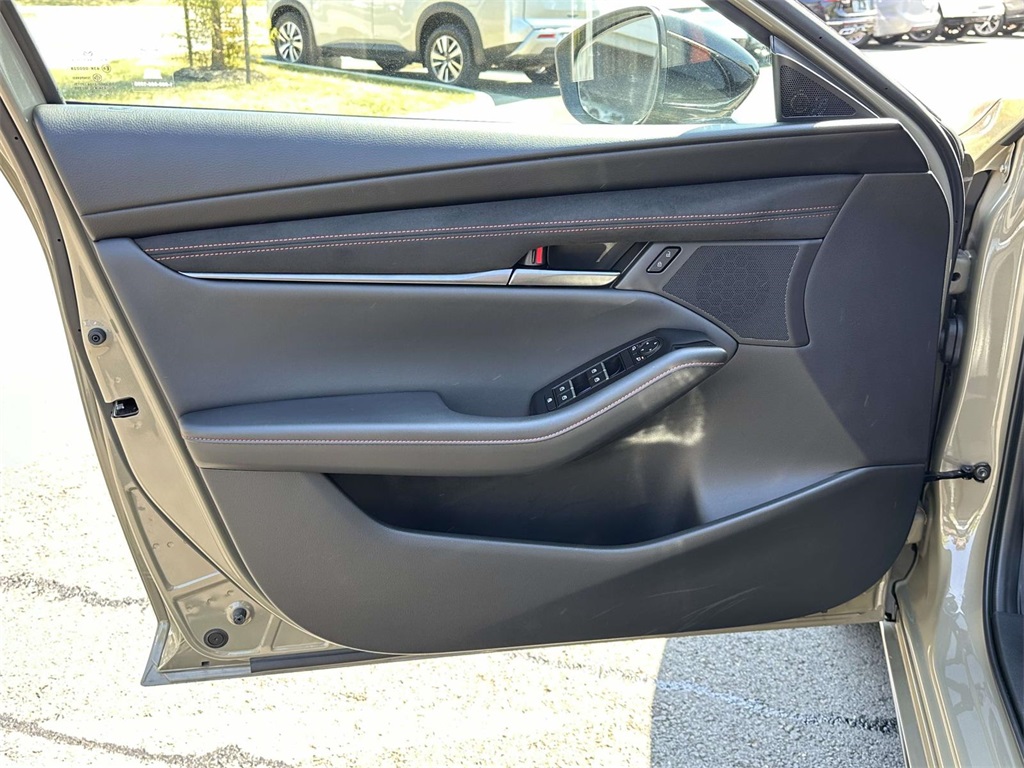 2025 Mazda Mazda3 2.5 Carbon Turbo photo 25